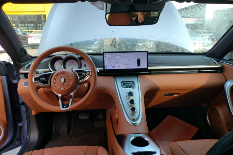 欧拉闪电猫 2022款 555km 尊贵版中控内饰12