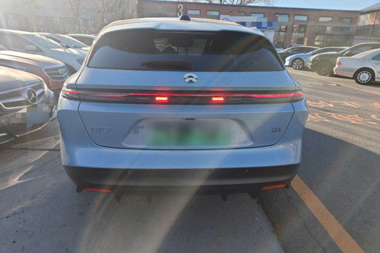 蔚来ET5T 2024款 75kWh Touring车身外观6