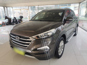 现代 途胜 2015款 1.6T 双离合两驱智能型