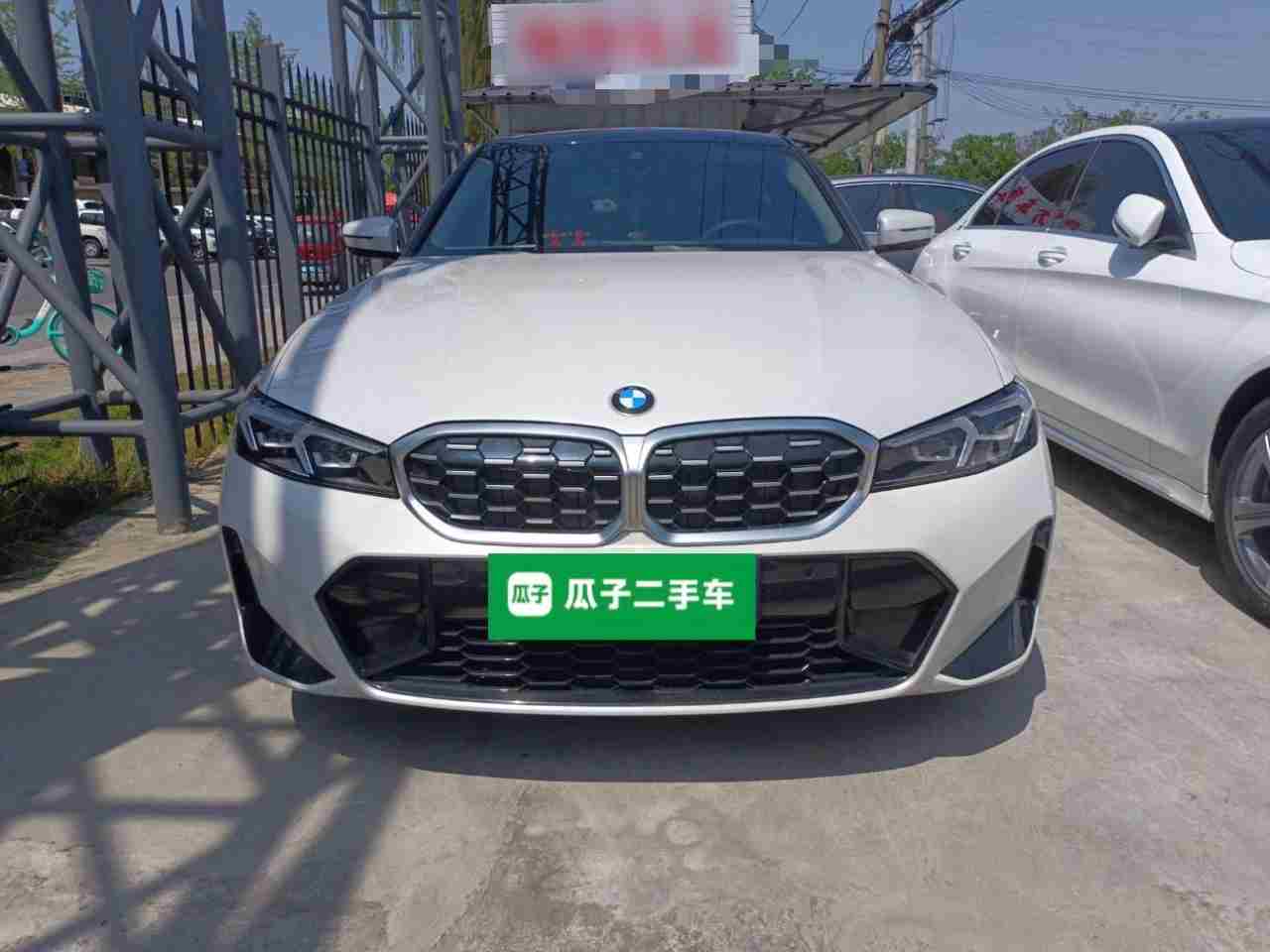 成都二手宝马3系2023款，花小钱办大事的商务名片？