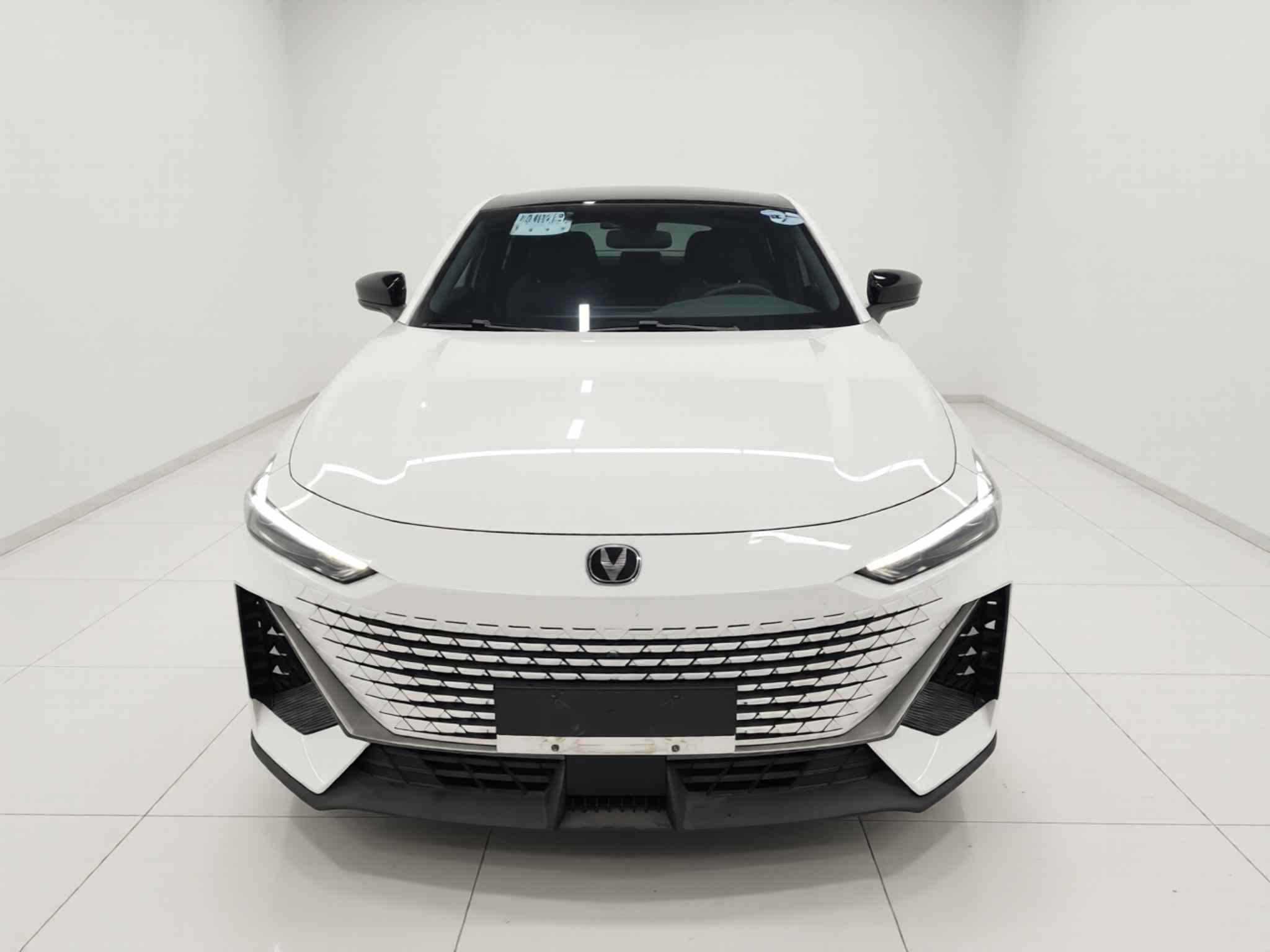 长安UNI-V 2024款 1.5T 高能版(1)