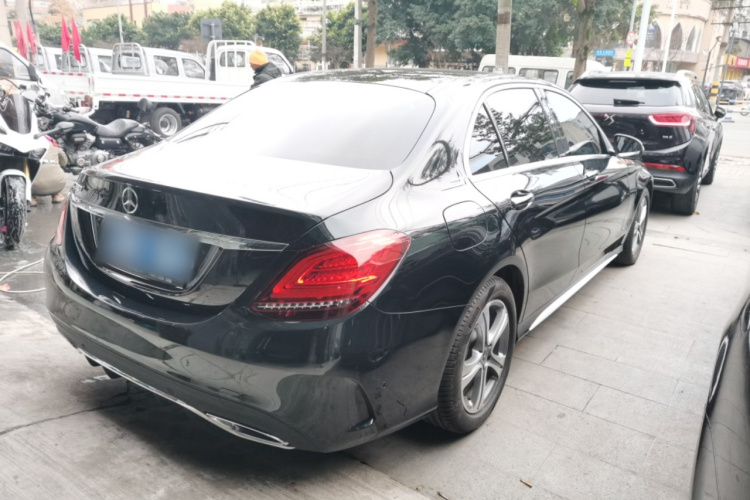 奔驰C级 2021款 C 260 L 运动版车身外观6005