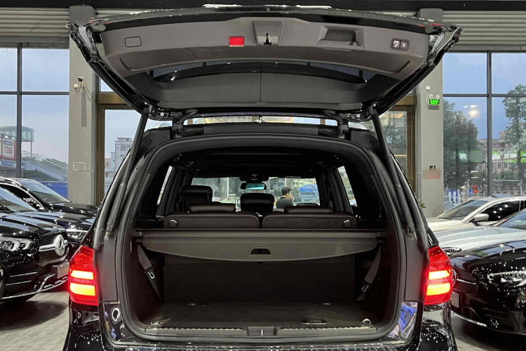 奔驰GLS 2017款 GLS 400 4MATIC动感型中控内饰7008