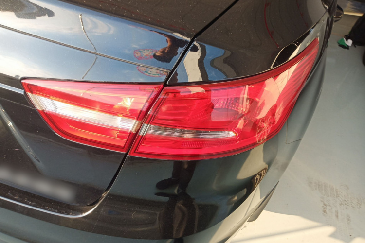 福特 福睿斯 2015款 1.5L 自动舒适型车身外观9