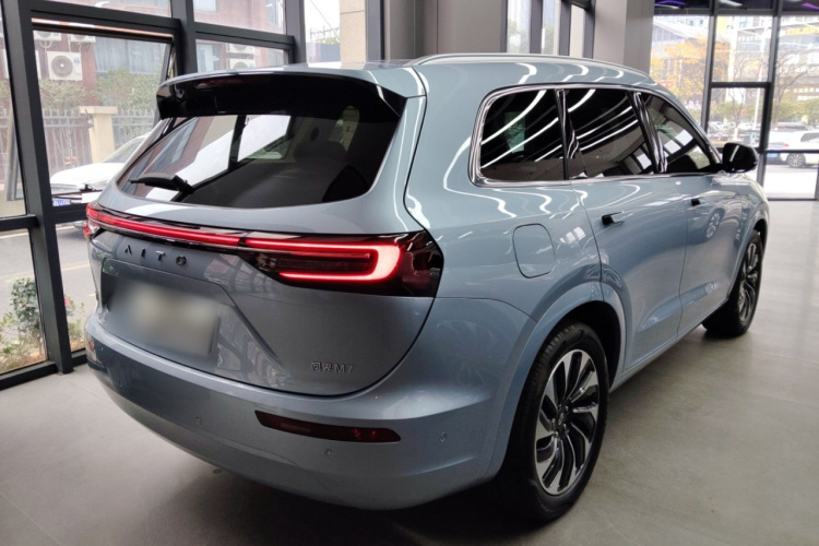 鸿蒙智行 问界M7 2024款 1.5T 后驱Plus版 5座车身外观7