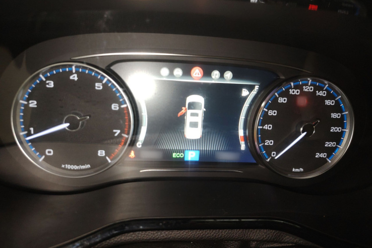 广汽传祺 传祺M8 2018款 320T 旗舰版局部细节14