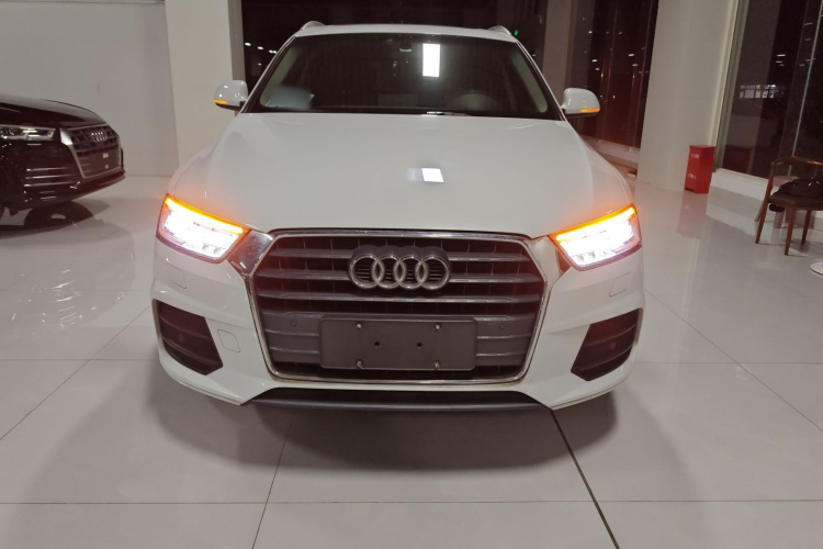 奥迪Q3 2018款 30周年年型 30 TFSI 时尚型车身外观2