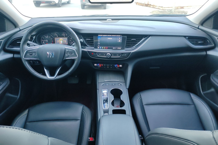 别克 君威 2024款 25T 超享版中控内饰12