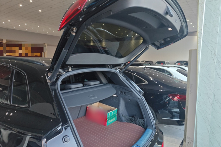 奥迪Q5L 2023款 40T 豪华动感型机舱底盘23