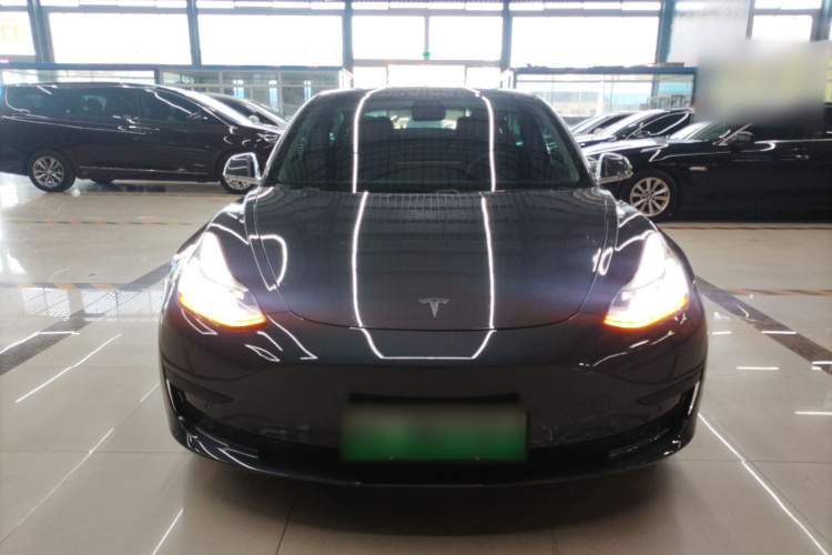 特斯拉 Model 3 2020款 标准续航后驱升级版车身外观2