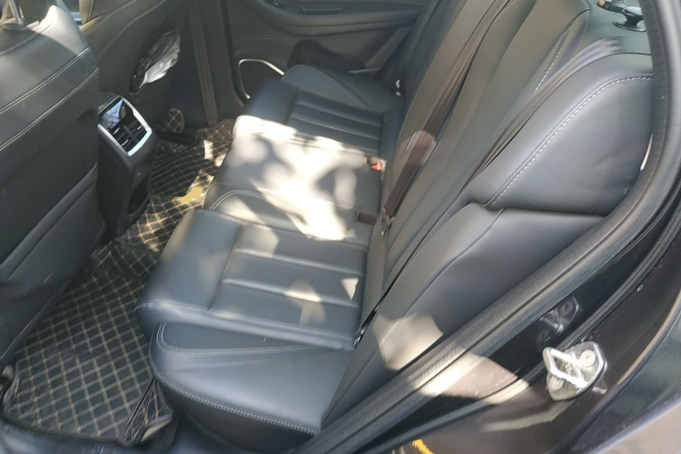 奇瑞 艾瑞泽5 PLUS 2021款 小AI 1.5T CVT享PLUS中控内饰21