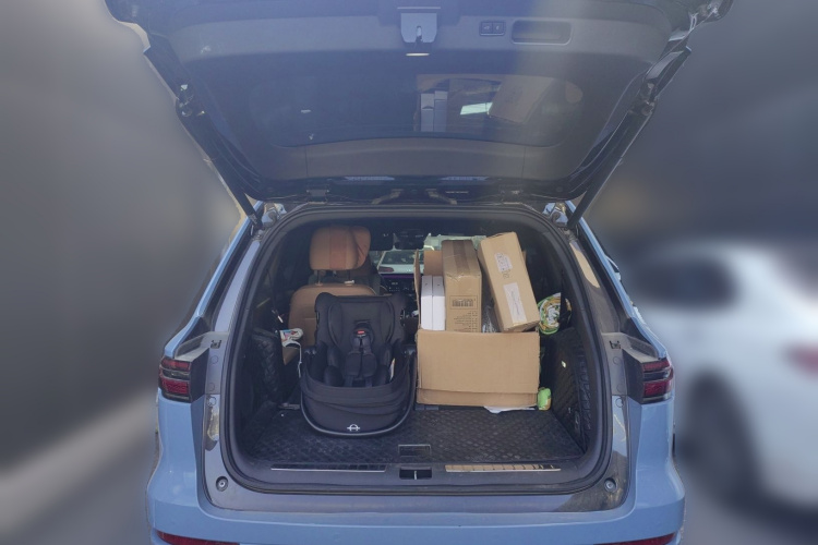 理想汽车 理想ONE 2021款 增程6座版中控内饰23