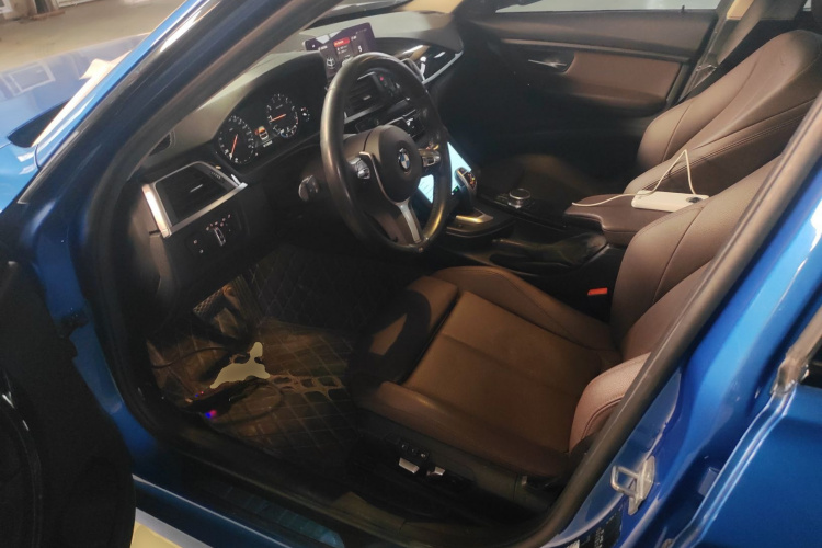 宝马3系 2019款 320Li M运动套装局部细节19