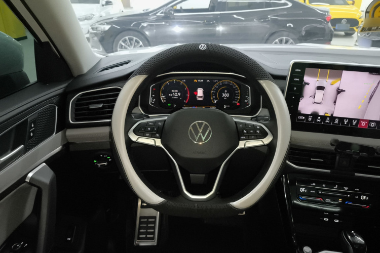 大众 探岳 2024款 300TSI 两驱豪华Plus进阶版中控内饰13