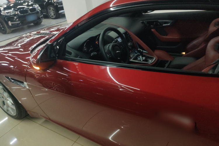 捷豹F-TYPE 2016款 3.0 SC 硬顶版车身外观4