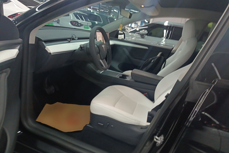 特斯拉 Model Y 2021款 长续航全轮驱动版 3D7中控内饰20