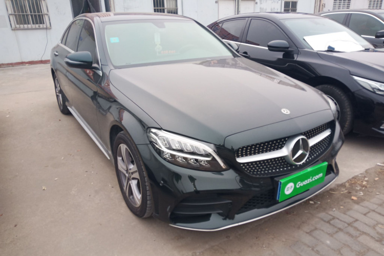 奔驰C级 2021款 C 260 L 运动版车身外观3
