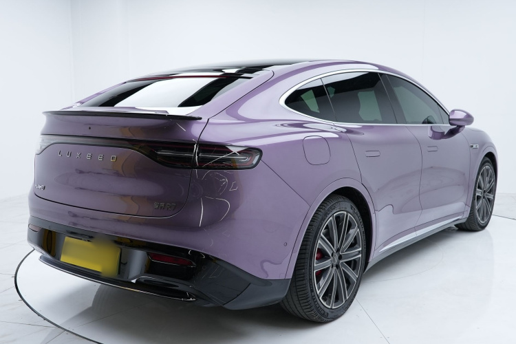 鸿蒙智行 智界R7 2025款 增程 331km Ultra车身外观6007