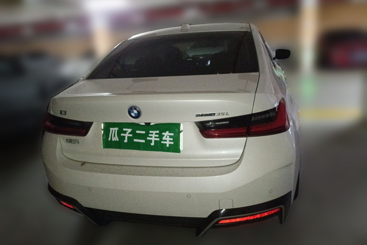 宝马i3 2025款 eDrive 35 L车身外观6