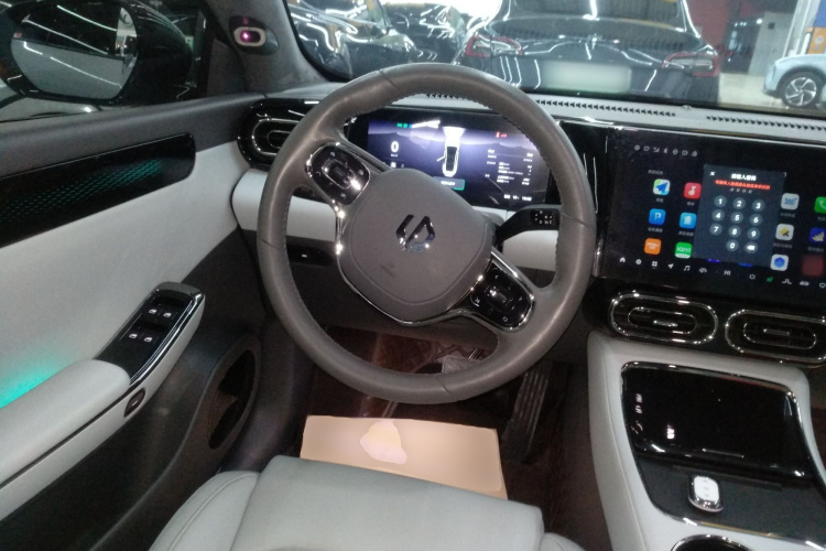 零跑汽车 零跑C01 2022款 后驱长续航版中控内饰13