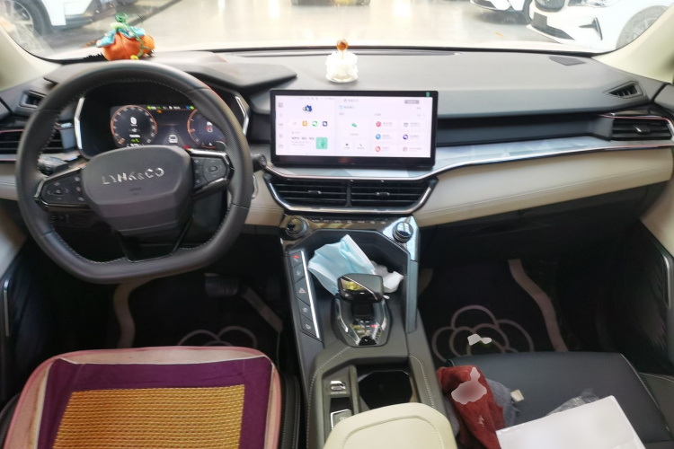 领克06 2023款 Remix 1.5T Shero中控内饰12