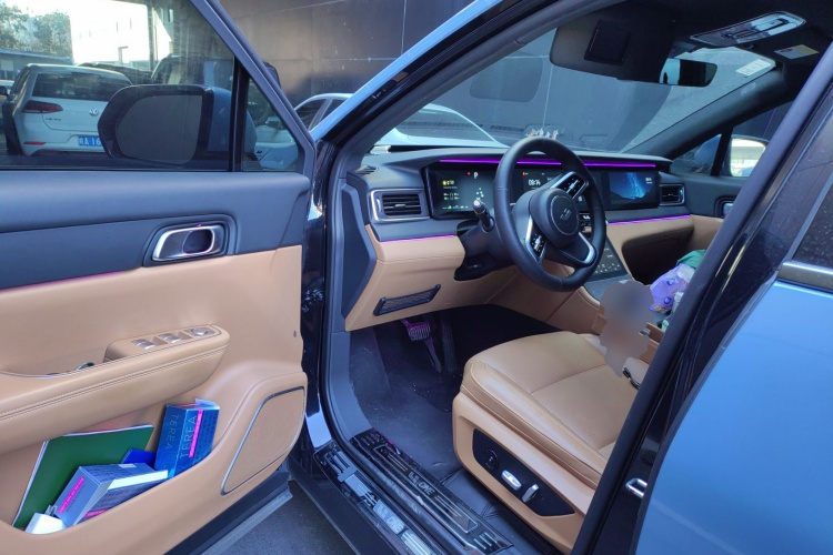 理想汽车 理想ONE 2021款 增程6座版中控内饰20