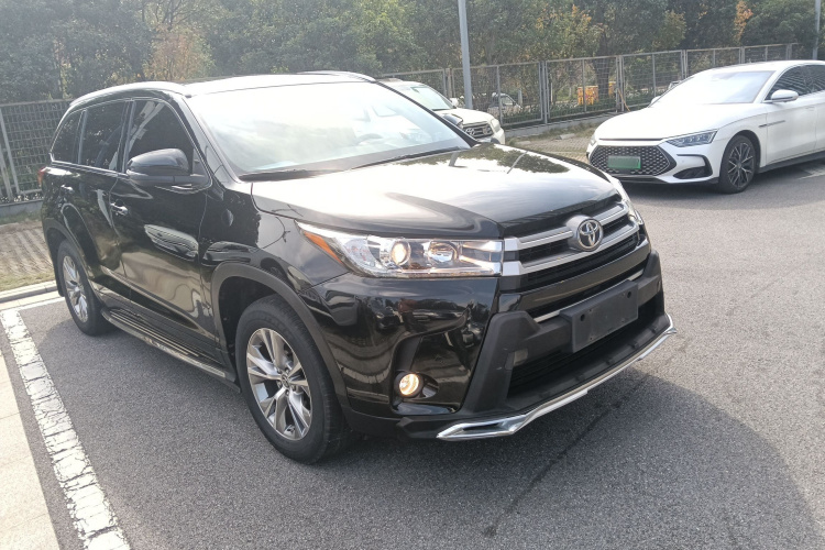 丰田 汉兰达 2018款 2.0T 两驱精英版 7座 国VI车身外观3