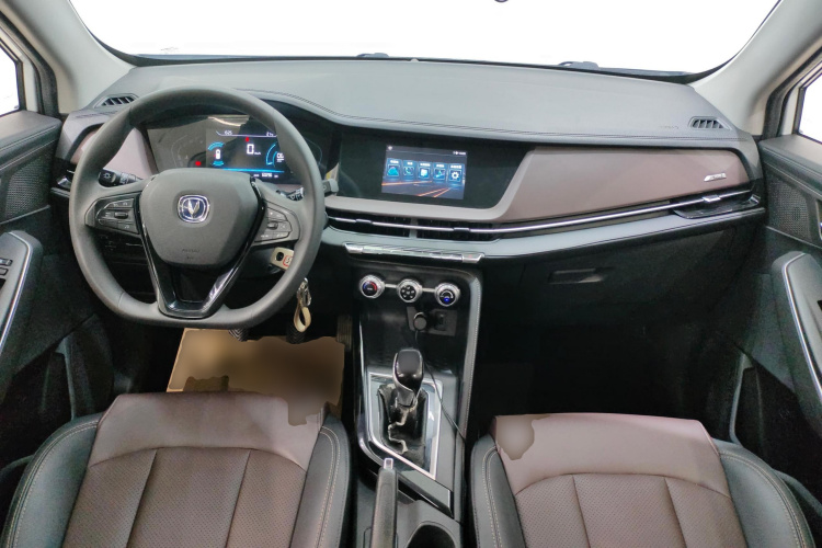 长安CS15 2019款 1.5L 手动进取型 国VI中控内饰12