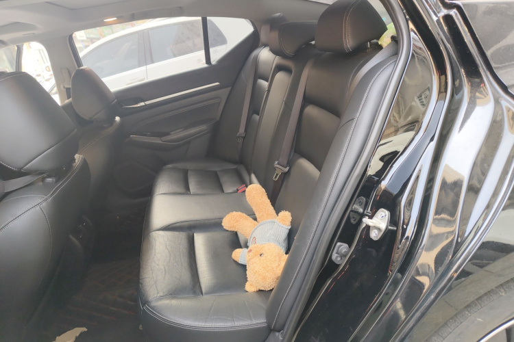 日产 天籁 2021款 2.0T XL 智进版中控内饰21