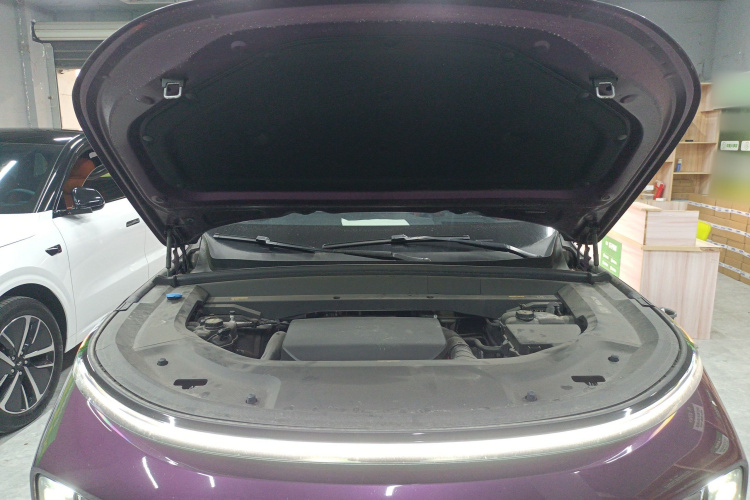 理想汽车 理想L9 2024款 Ultra机舱底盘24