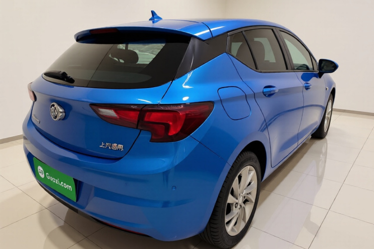 别克 威朗 2016款 两厢 15S 自动进取型车身外观7