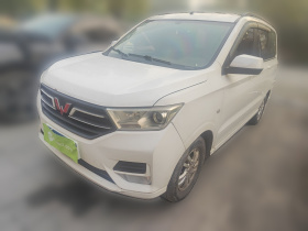 五菱汽车 五菱宏光 2018款 1.5L S舒适型L2B