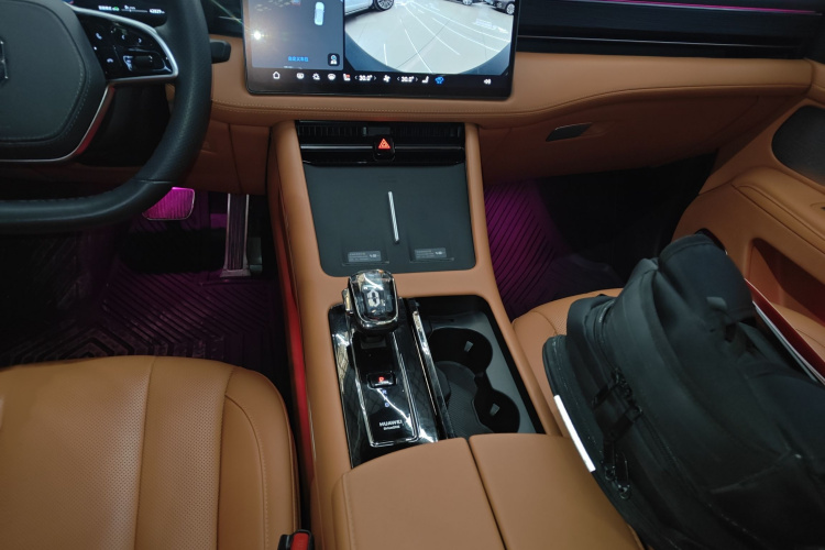 鸿蒙智行 问界M7 2024款 1.5T 智驾四驱Ultra版 6座局部细节18