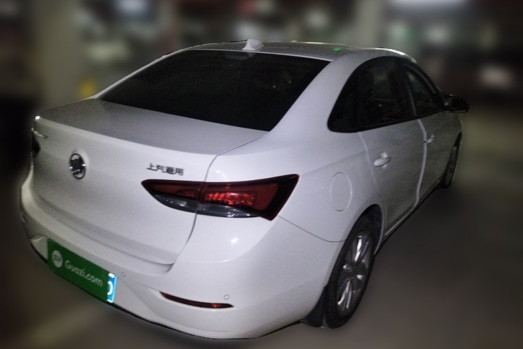 别克 英朗 2021款 改款 典范 1.5L 自动精英型车身外观7