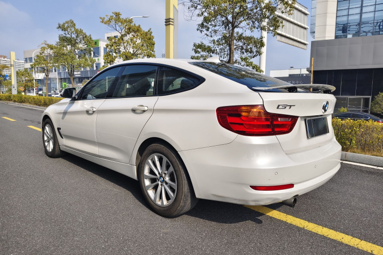 宝马3系GT 2013款 320i 领先型车身外观6004