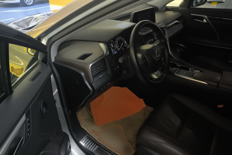 雷克萨斯RX 2020款 改款 450hL 四驱典雅版7座中控内饰7003