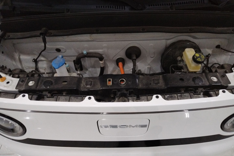 吉利银河 2024款 熊猫mini 200km 耐力熊机舱底盘24