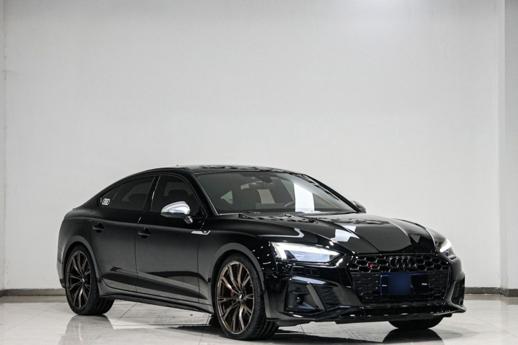 奥迪S5 2023款 S5 3.0T Sportback车身外观6001