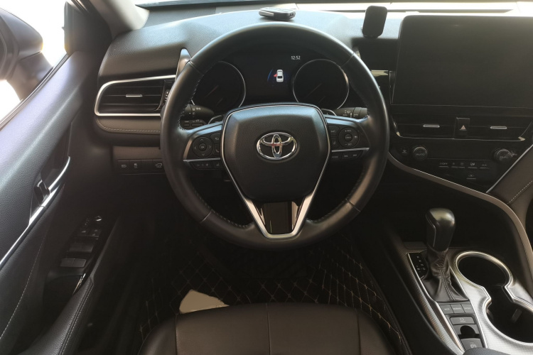 丰田 凯美瑞 2021款 2.0S 锋尚版局部细节13