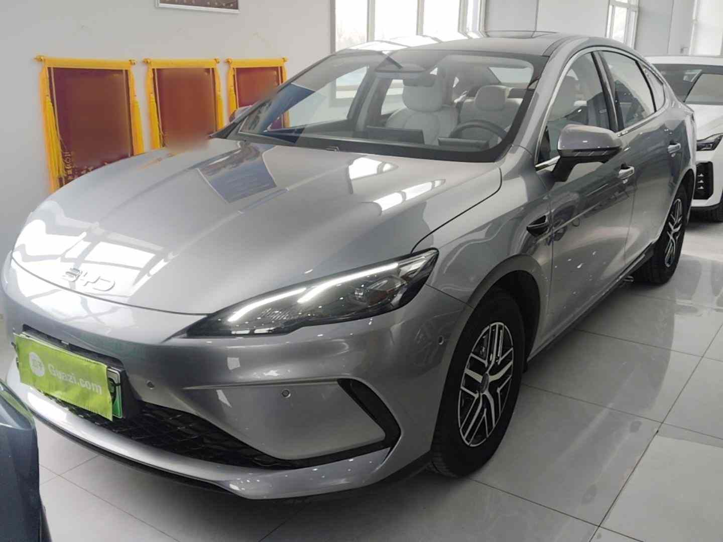 比亚迪 海豹05 DM-i 2025款 DM-i 智驾版 120KM旗舰型(2)
