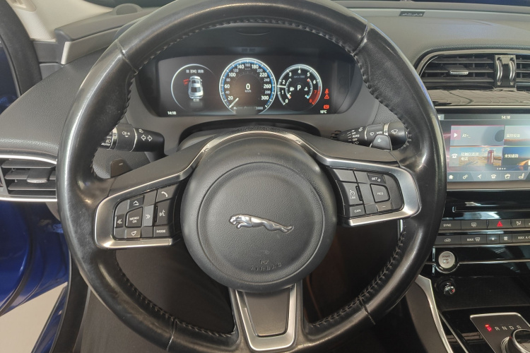 捷豹XEL 2018款 2.0T 250PS 尊享版中控内饰13