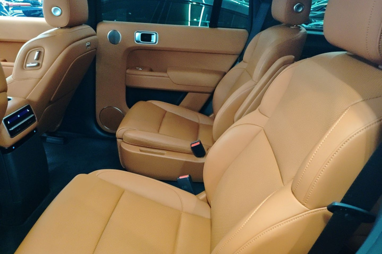 理想汽车 理想L9 2022款 Max中控内饰21