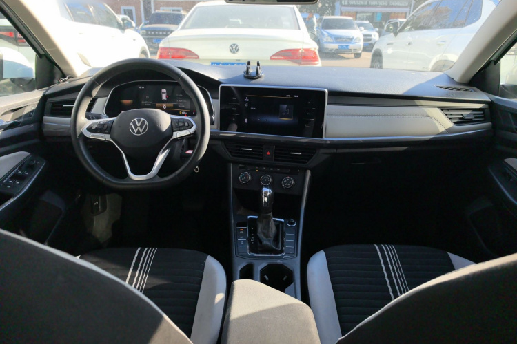 大众 宝来 2023款 200TSI DSG畅行版中控内饰12