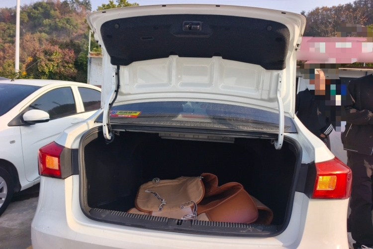 荣威360 2016款 1.5L 自动智屏版局部细节23