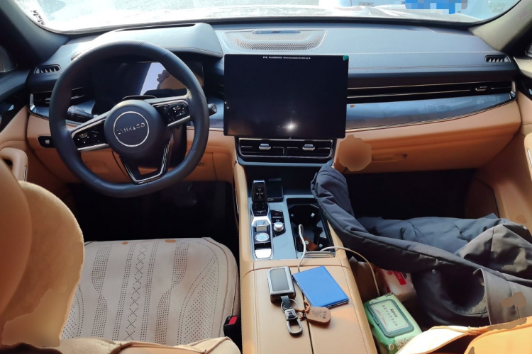 领克09 EM-P 2024款 2.0TD EM-P 四驱HALO 六座中控内饰12