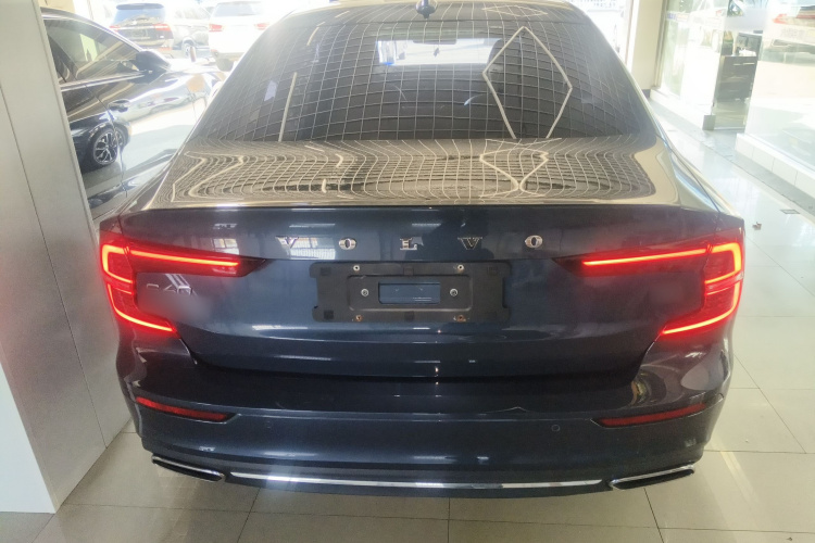 沃尔沃S60 2021款 T4 智逸豪华版车身外观6004