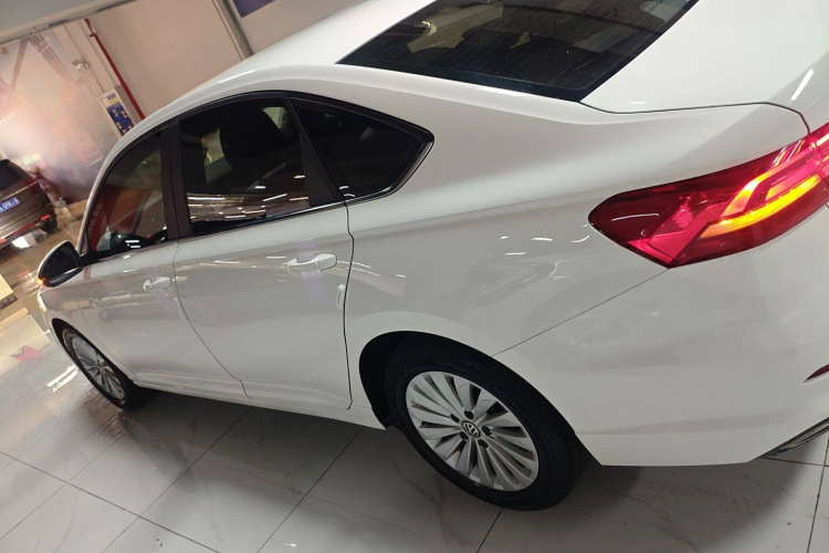 大众 朗逸 2019款 1.5L 自动舒适版 国VI车身外观4