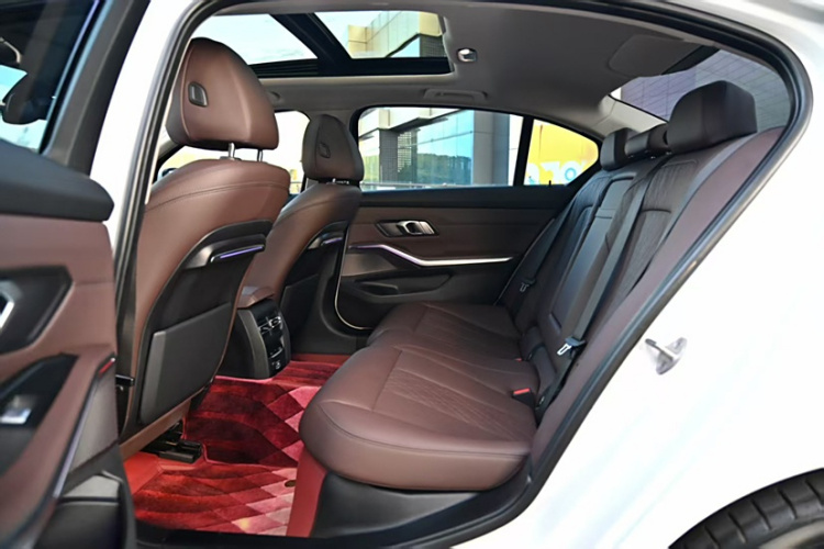 宝马3系 2022款 325Li M运动套装中控内饰7007