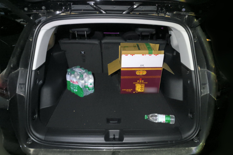 别克 2025款 昂科威Plus 28T 两驱白金版中控内饰23