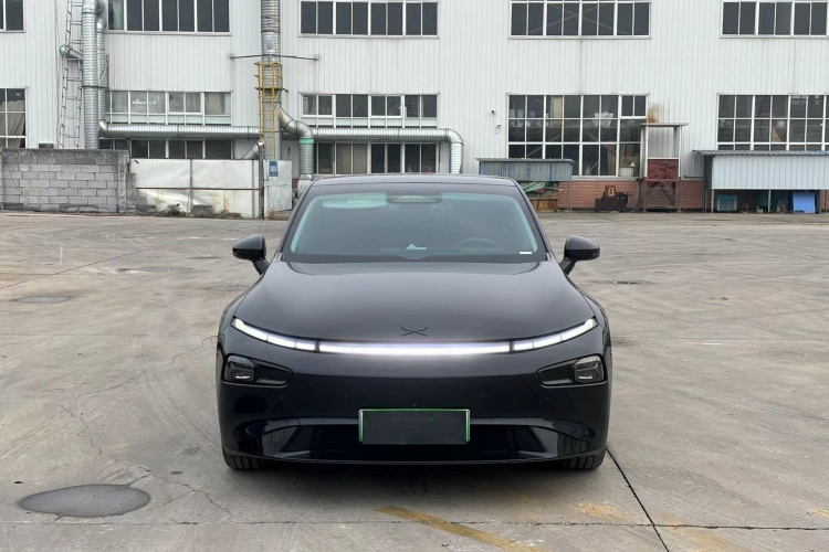 小鹏P7 2023款 P7i 702 Pro车身外观6001